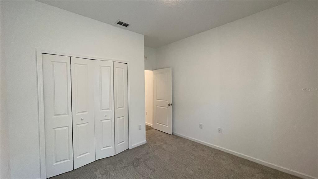 Activo con contrato: $1,950 (4 camas, 2 baños, 1598 Pies cuadrados)