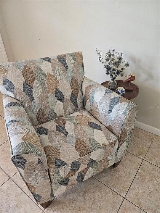 For Rent: $1,600 (1 beds, 1 baths, 696 Square Feet)