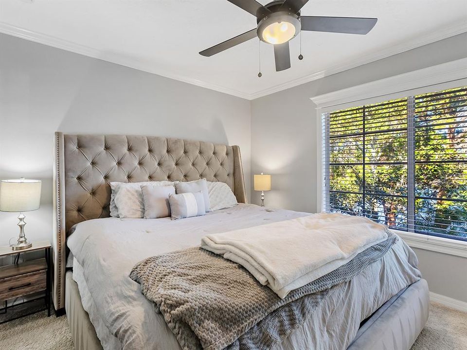 Active With Contract: $232,000 (2 beds, 2 baths, 1429 Square Feet)