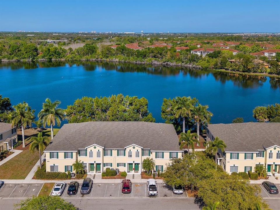 Active With Contract: $232,000 (2 beds, 2 baths, 1429 Square Feet)
