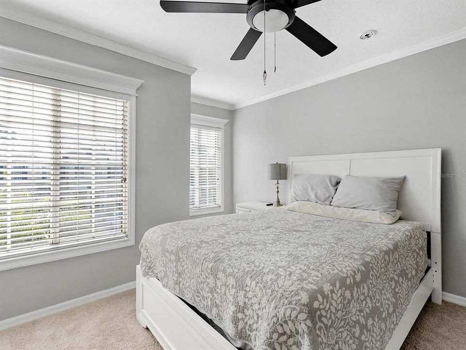 Active With Contract: $232,000 (2 beds, 2 baths, 1429 Square Feet)