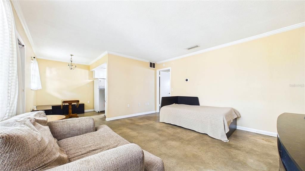 Activo con contrato: $115,000 (1 camas, 1 baños, 640 Pies cuadrados)