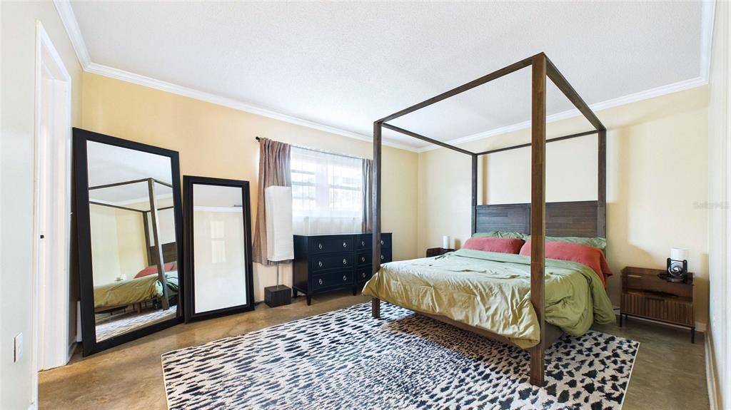 Activo con contrato: $115,000 (1 camas, 1 baños, 640 Pies cuadrados)