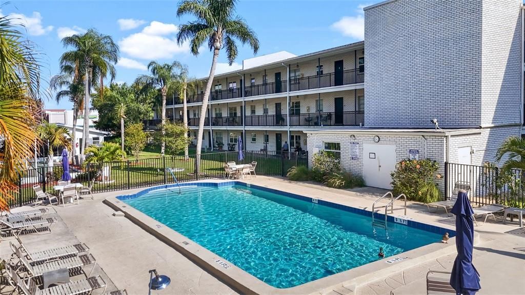 Activo con contrato: $115,000 (1 camas, 1 baños, 640 Pies cuadrados)