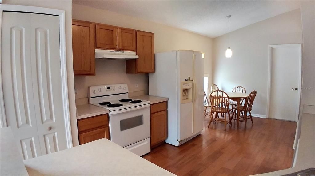 For Rent: $2,700 (4 beds, 2 baths, 1815 Square Feet)