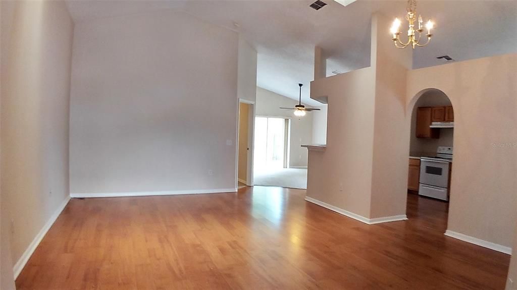 For Rent: $2,700 (4 beds, 2 baths, 1815 Square Feet)