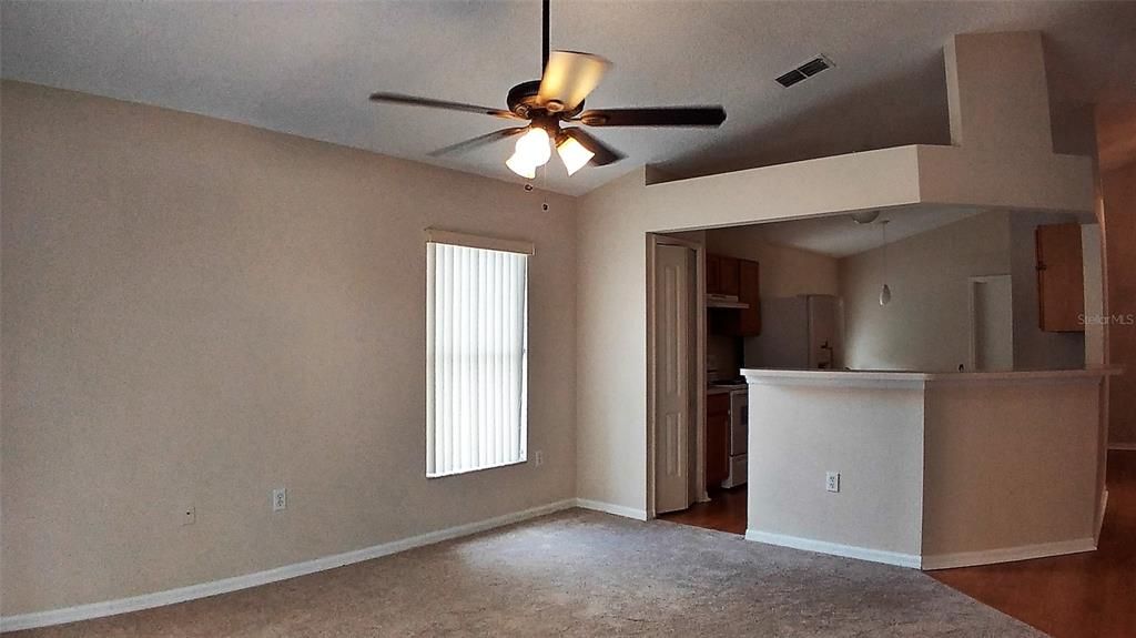 For Rent: $2,700 (4 beds, 2 baths, 1815 Square Feet)