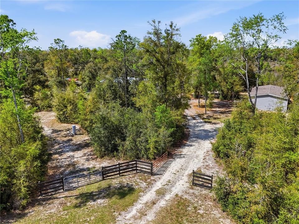 For Sale: $399,000 (3 beds, 2 baths, 1475 Square Feet)