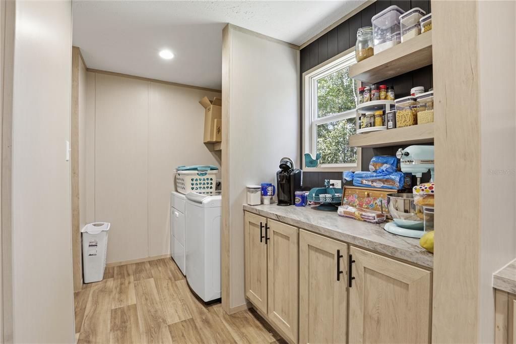 For Sale: $399,000 (3 beds, 2 baths, 1475 Square Feet)