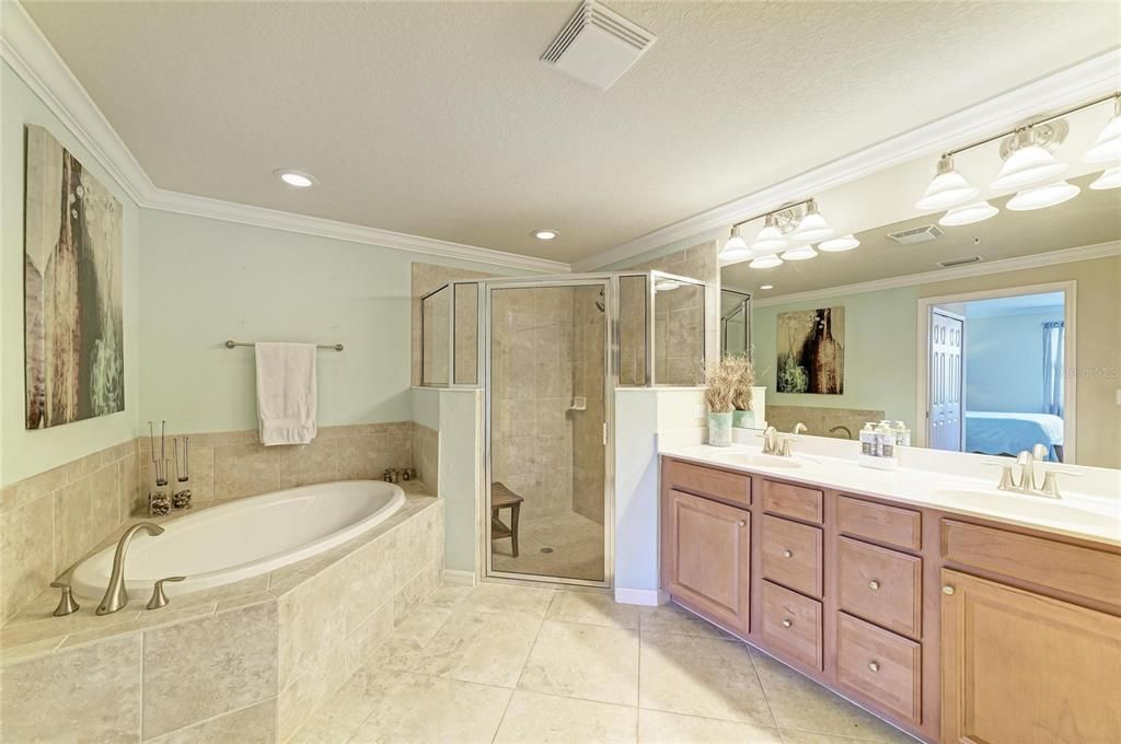 Active With Contract: $429,900 (3 beds, 2 baths, 1786 Square Feet)
