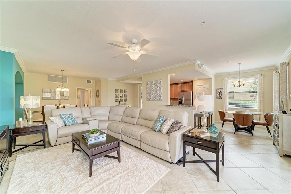 Active With Contract: $429,900 (3 beds, 2 baths, 1786 Square Feet)
