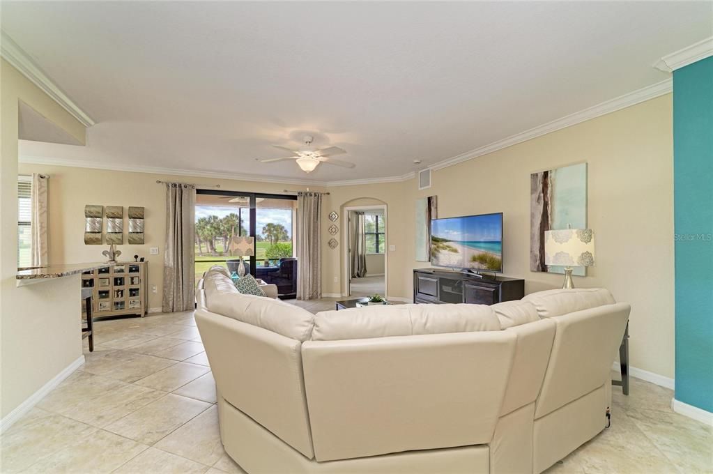 Active With Contract: $429,900 (3 beds, 2 baths, 1786 Square Feet)
