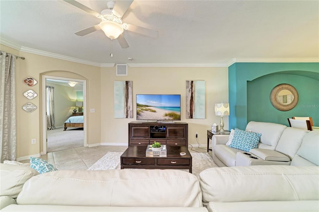 Active With Contract: $429,900 (3 beds, 2 baths, 1786 Square Feet)