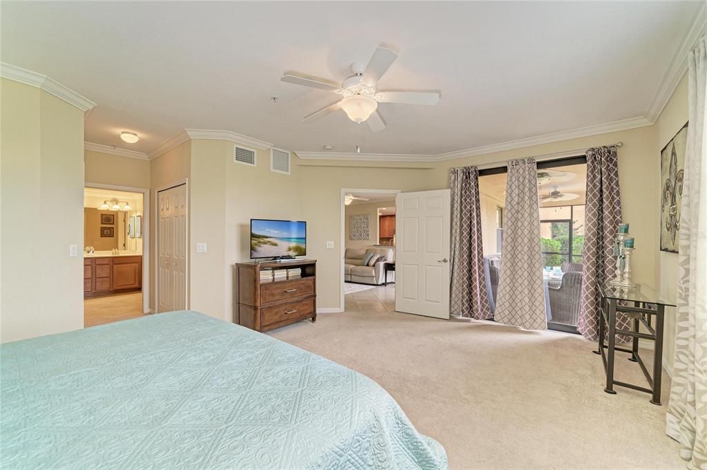 Active With Contract: $429,900 (3 beds, 2 baths, 1786 Square Feet)