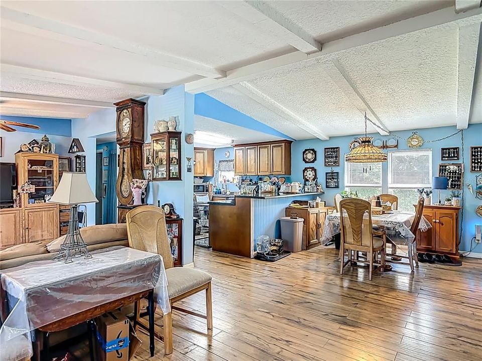 En Venta: $479,000 (3 camas, 2 baños, 1344 Pies cuadrados)