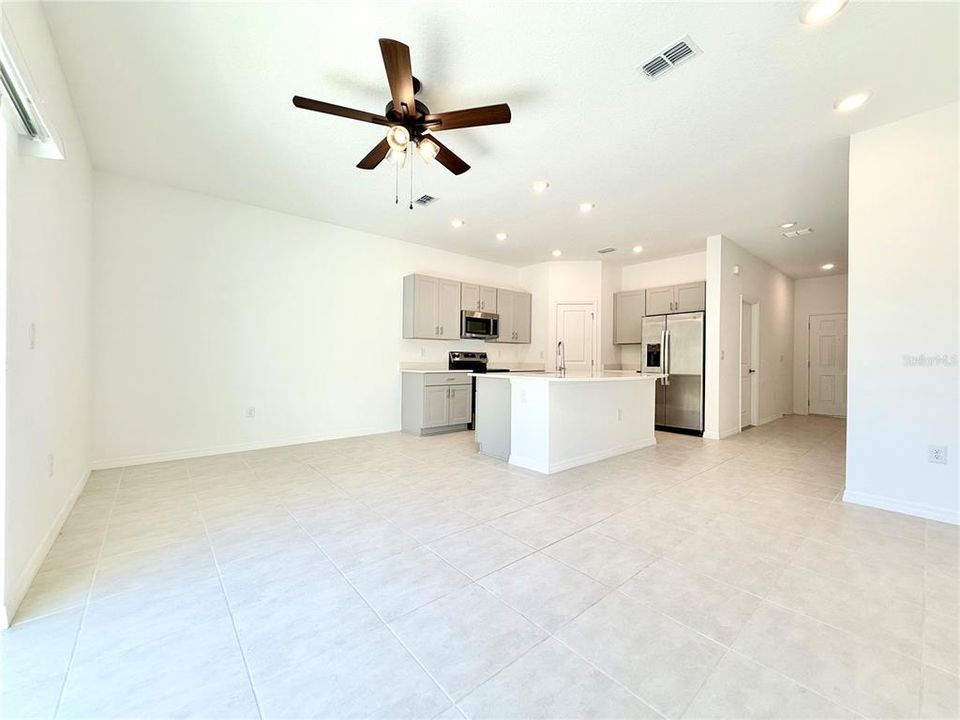 For Rent: $1,775 (3 beds, 2 baths, 1455 Square Feet)