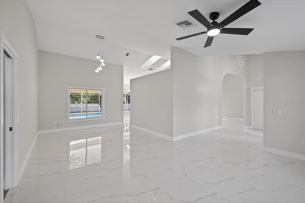 Active With Contract: $439,900 (3 beds, 2 baths, 2113 Square Feet)