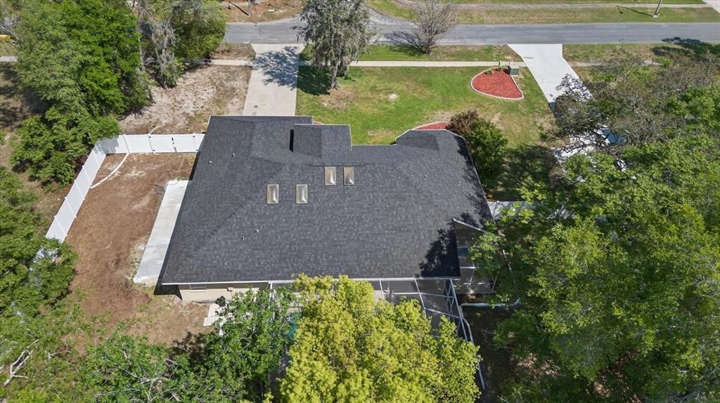 Active With Contract: $439,900 (3 beds, 2 baths, 2113 Square Feet)
