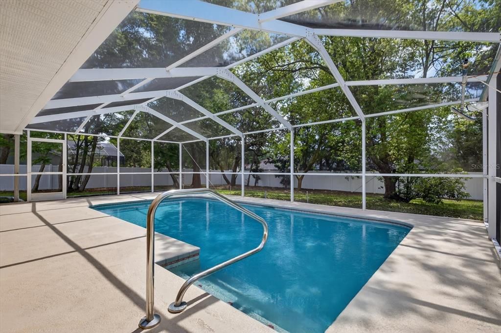 Active With Contract: $439,900 (3 beds, 2 baths, 2113 Square Feet)