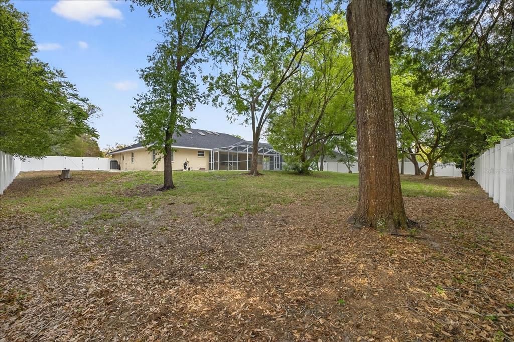 Active With Contract: $439,900 (3 beds, 2 baths, 2113 Square Feet)