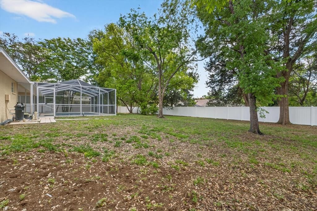 Active With Contract: $439,900 (3 beds, 2 baths, 2113 Square Feet)