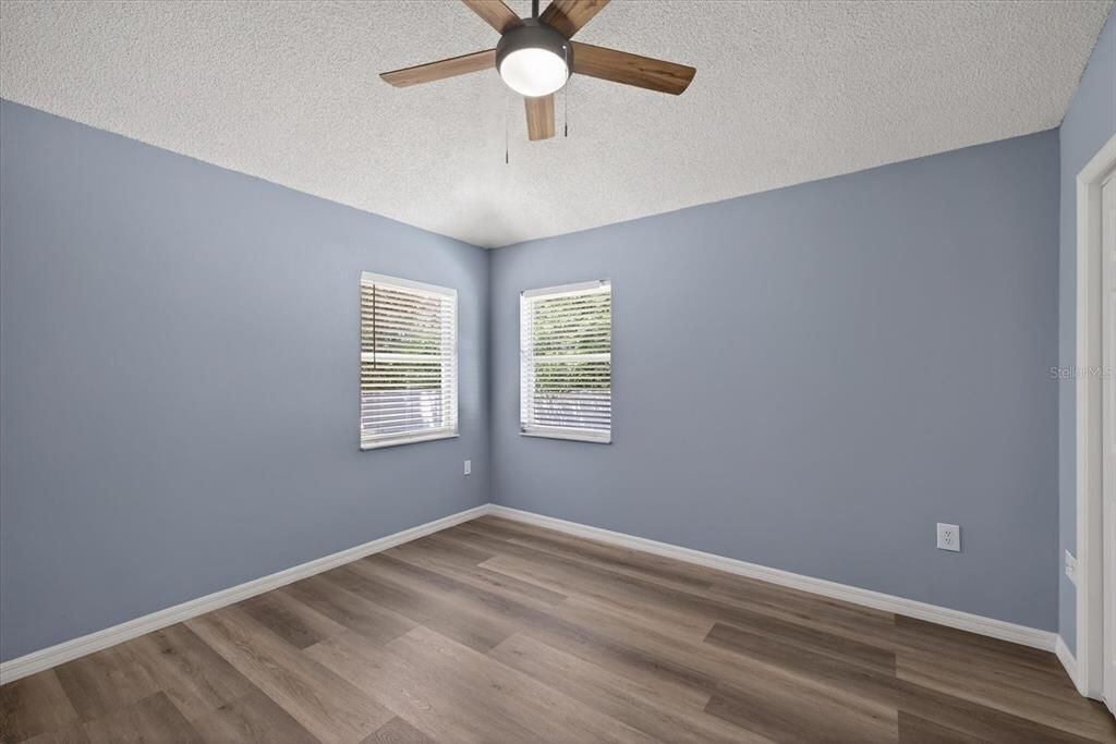 Active With Contract: $439,900 (3 beds, 2 baths, 2113 Square Feet)