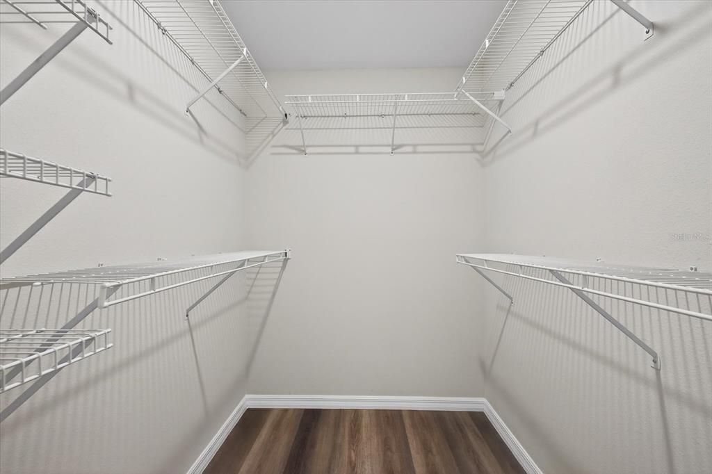 Active With Contract: $439,900 (3 beds, 2 baths, 2113 Square Feet)