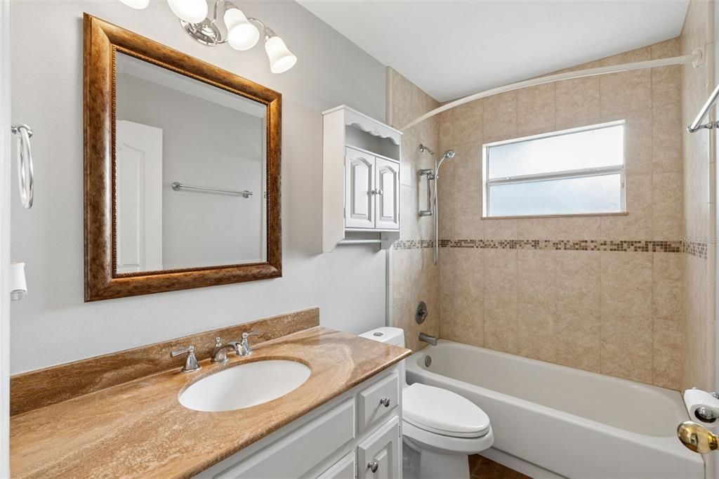 Activo con contrato: $1,150,000 (5 camas, 4 baños, 2914 Pies cuadrados)