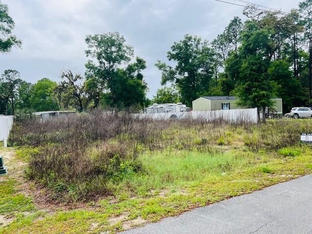 На продажу: $45,000 (0.24 acres)