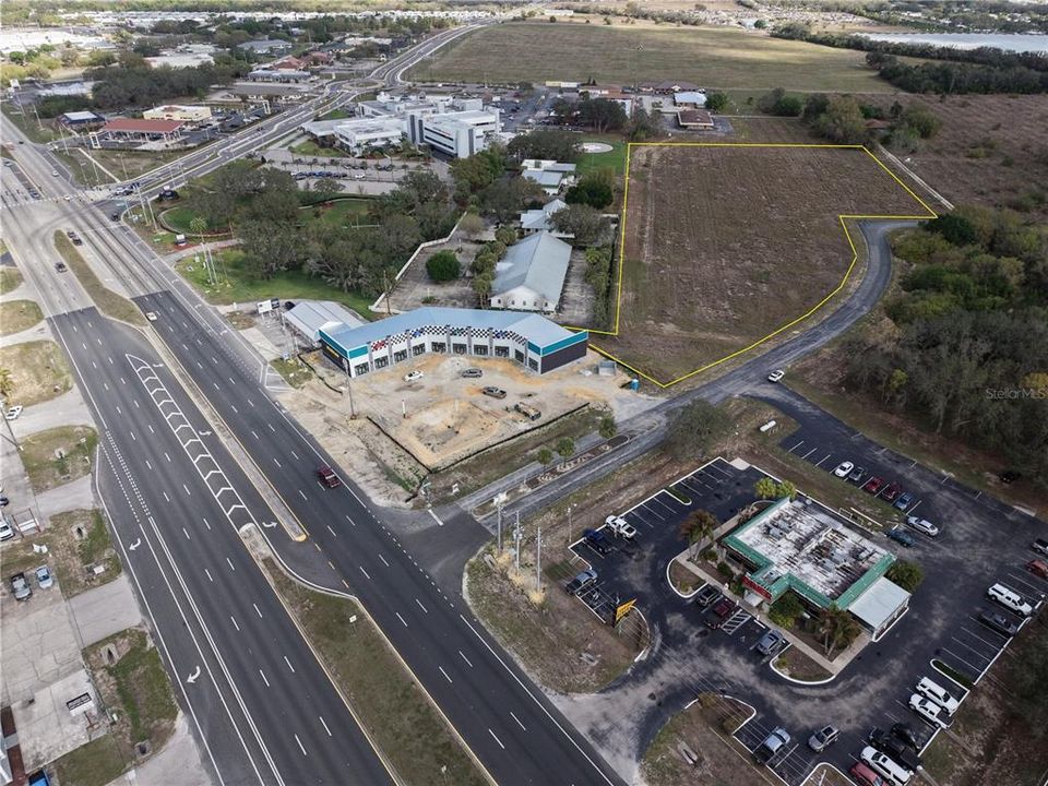 待售: $648,000 (5.40 acres)