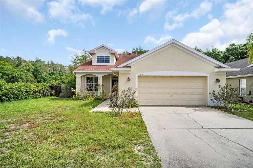 Recently Sold: $440,000 (3 beds, 2 baths, 2122 Square Feet)