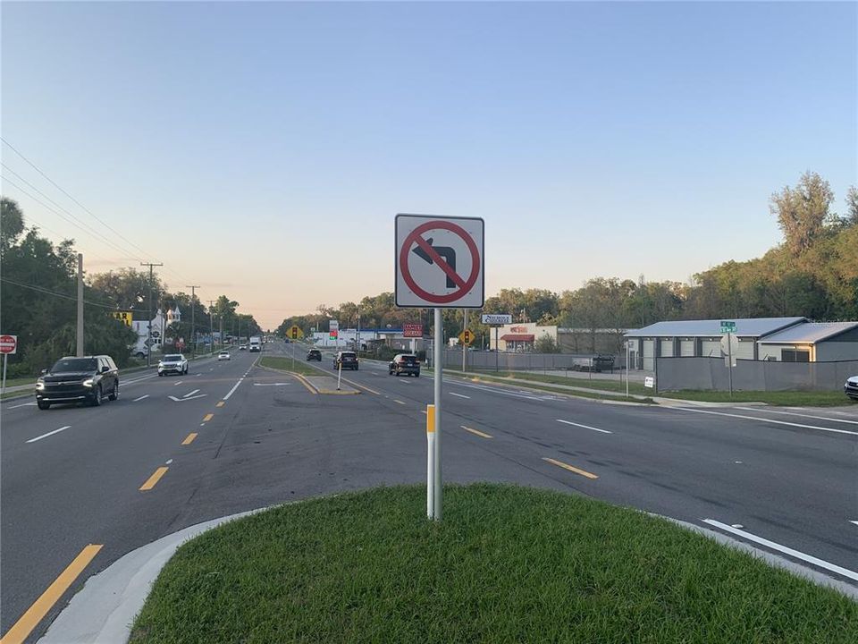 На продажу: $449,000 (3.09 acres)