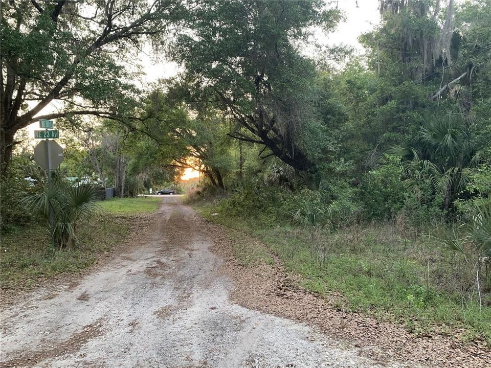 На продажу: $449,000 (3.09 acres)