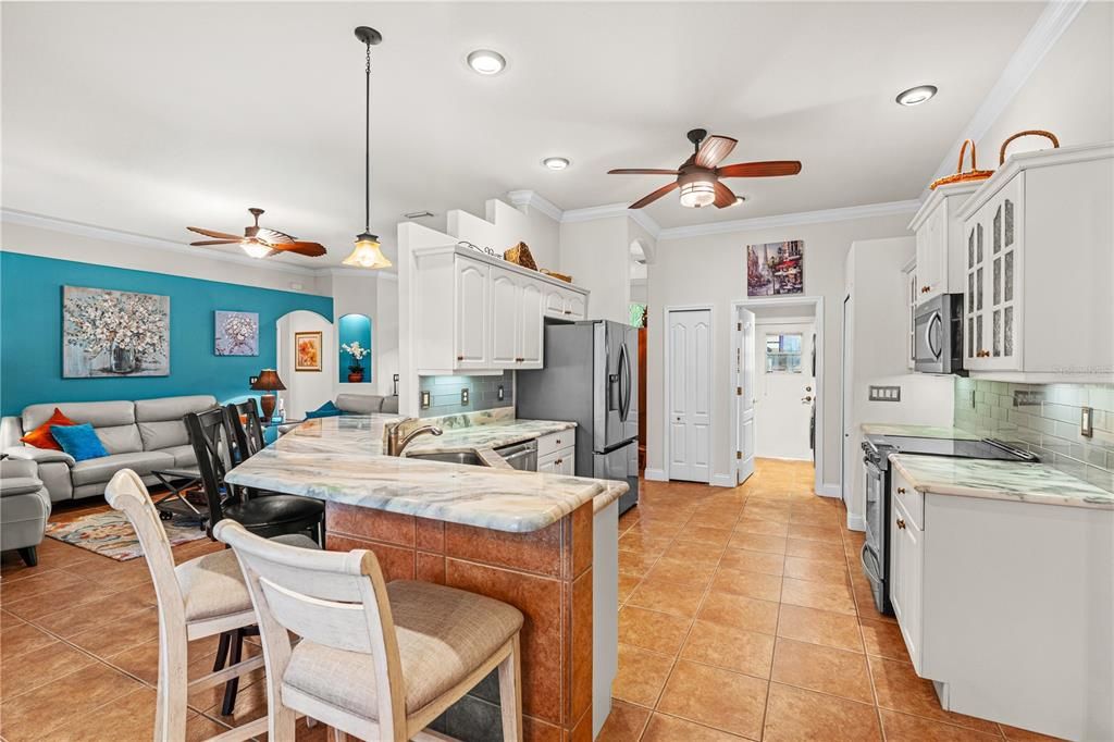 Active With Contract: $400,000 (3 beds, 2 baths, 1997 Square Feet)
