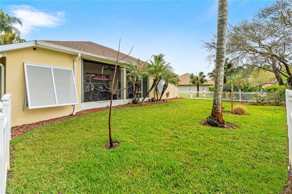 Active With Contract: $400,000 (3 beds, 2 baths, 1997 Square Feet)