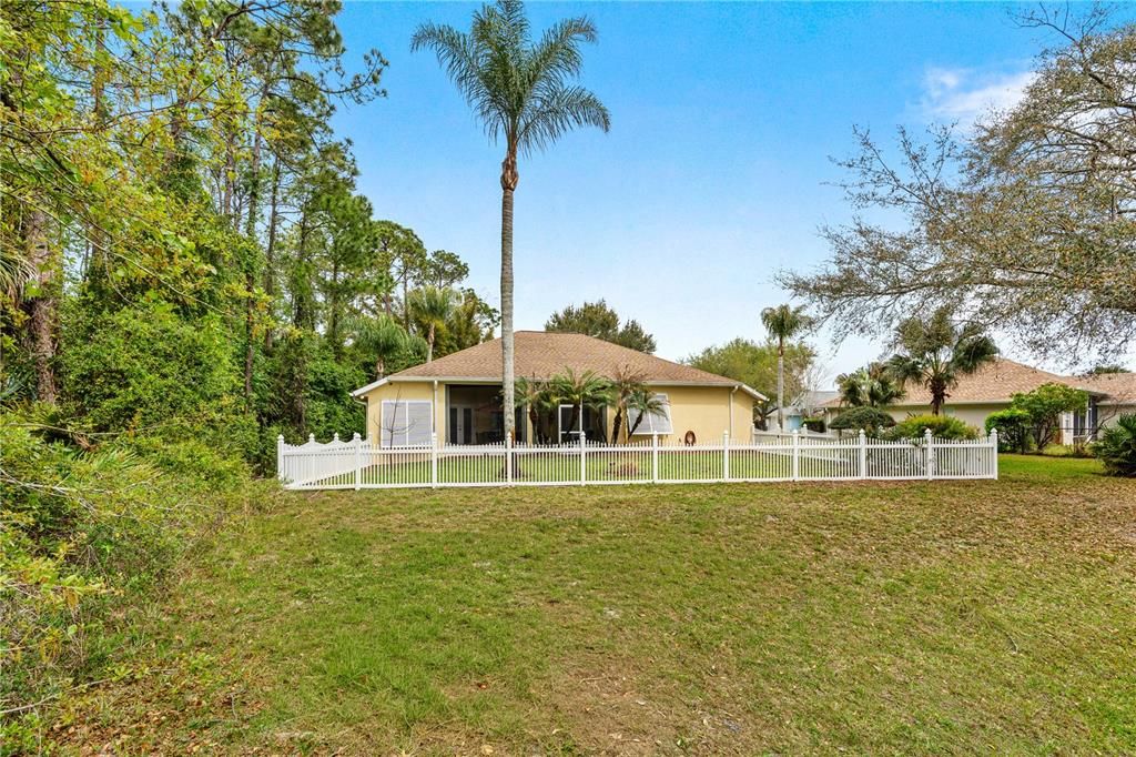 Active With Contract: $400,000 (3 beds, 2 baths, 1997 Square Feet)