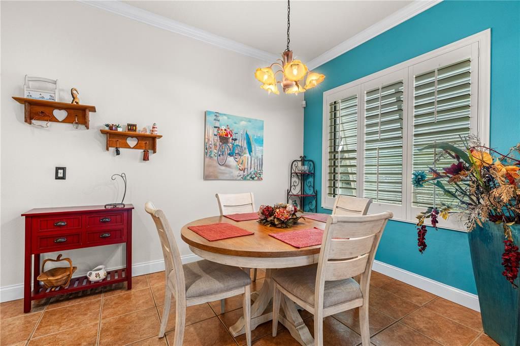 Active With Contract: $400,000 (3 beds, 2 baths, 1997 Square Feet)