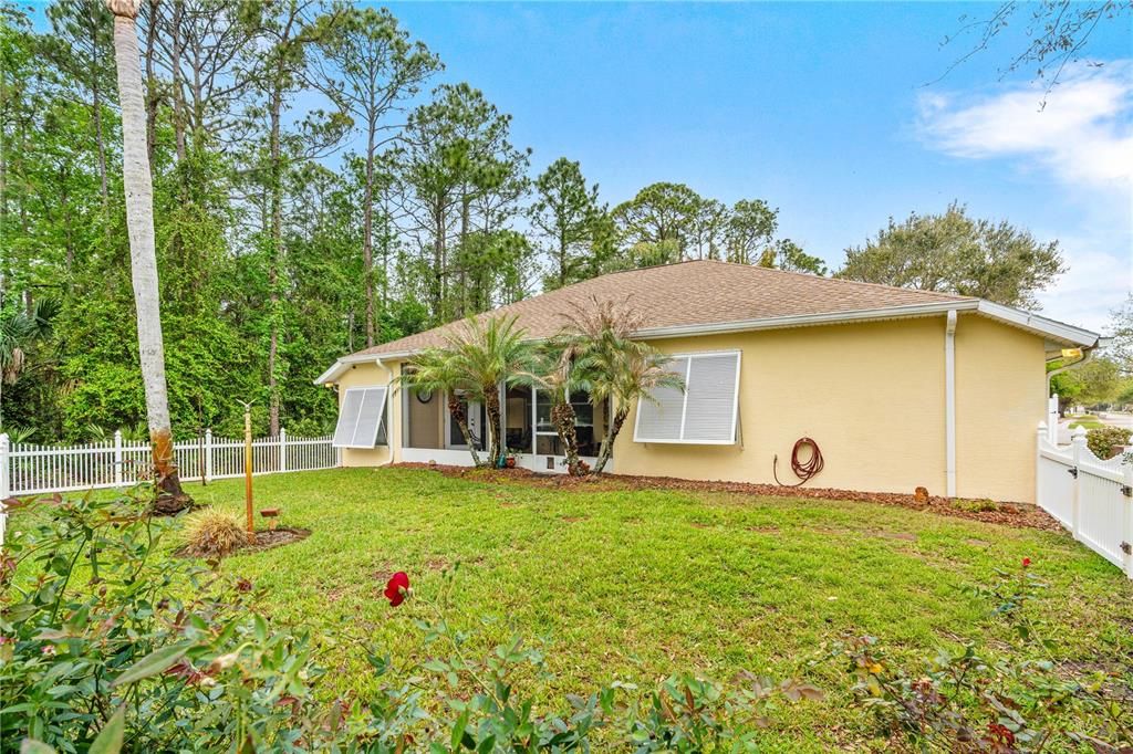 Active With Contract: $400,000 (3 beds, 2 baths, 1997 Square Feet)
