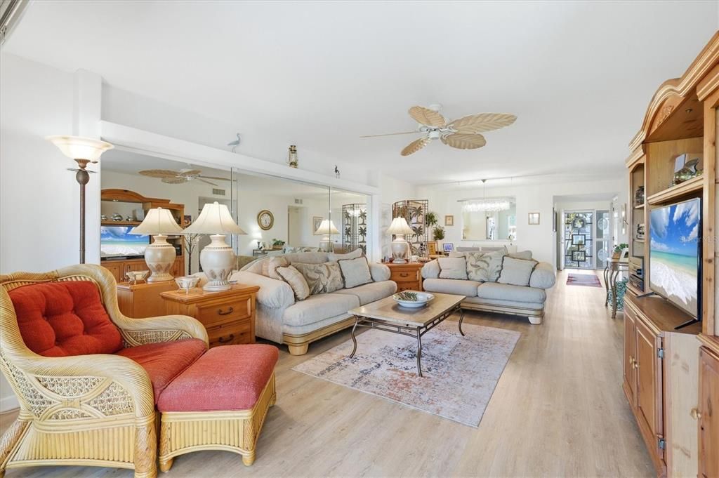 En Venta: $495,000 (2 camas, 2 baños, 1486 Pies cuadrados)