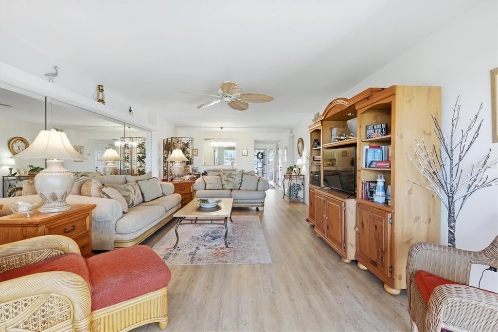 En Venta: $495,000 (2 camas, 2 baños, 1486 Pies cuadrados)