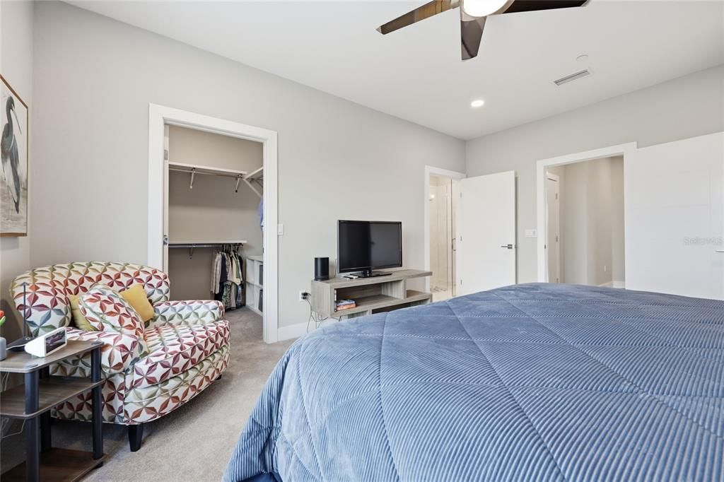 待售: $653,395 (3 贝兹, 3 浴室, 2530 平方英尺)