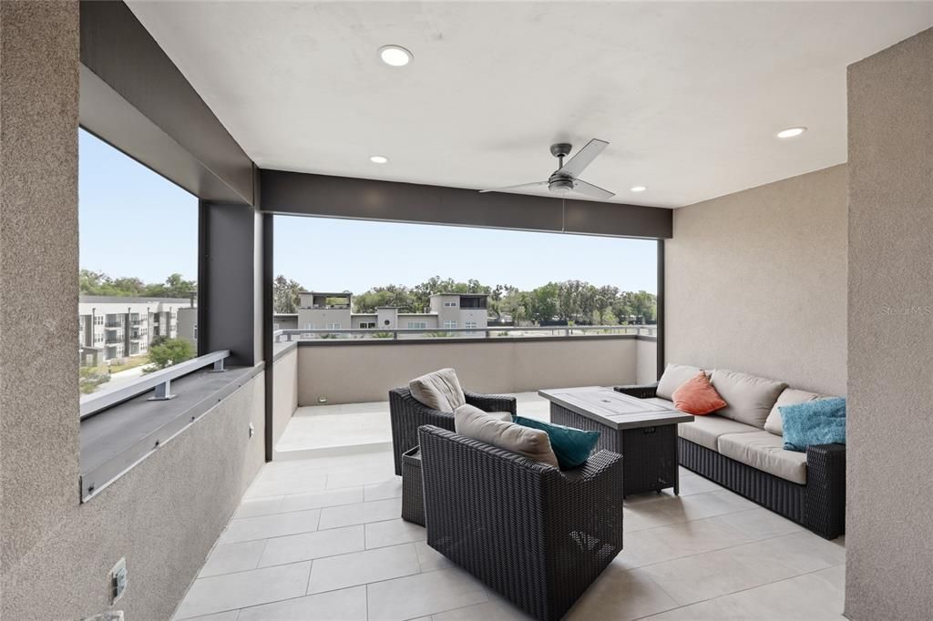 待售: $653,395 (3 贝兹, 3 浴室, 2530 平方英尺)