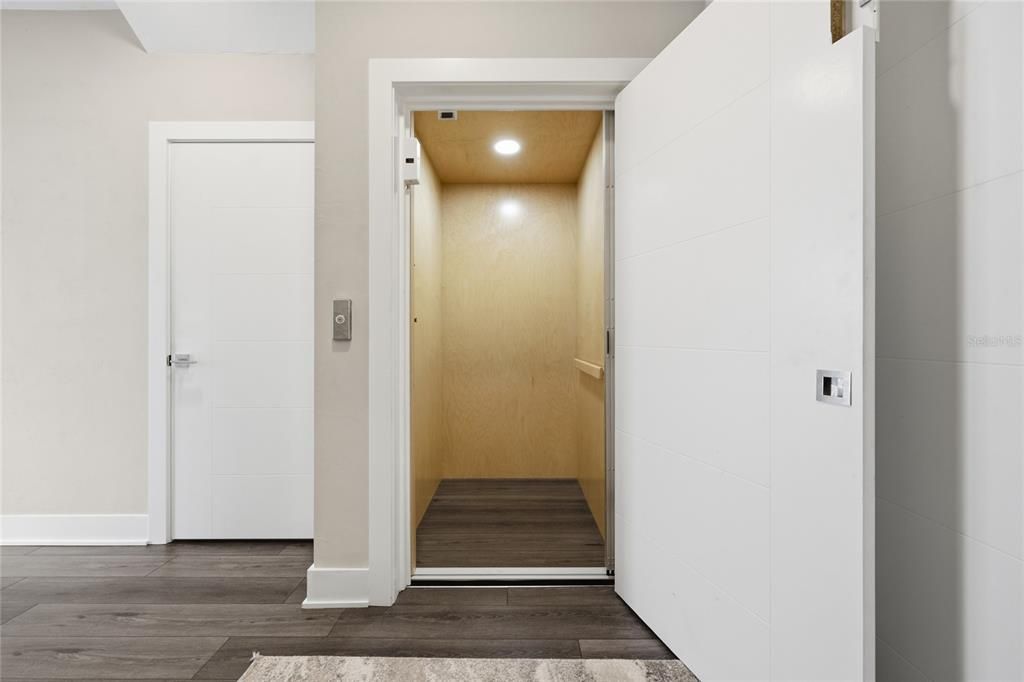 待售: $653,395 (3 贝兹, 3 浴室, 2530 平方英尺)