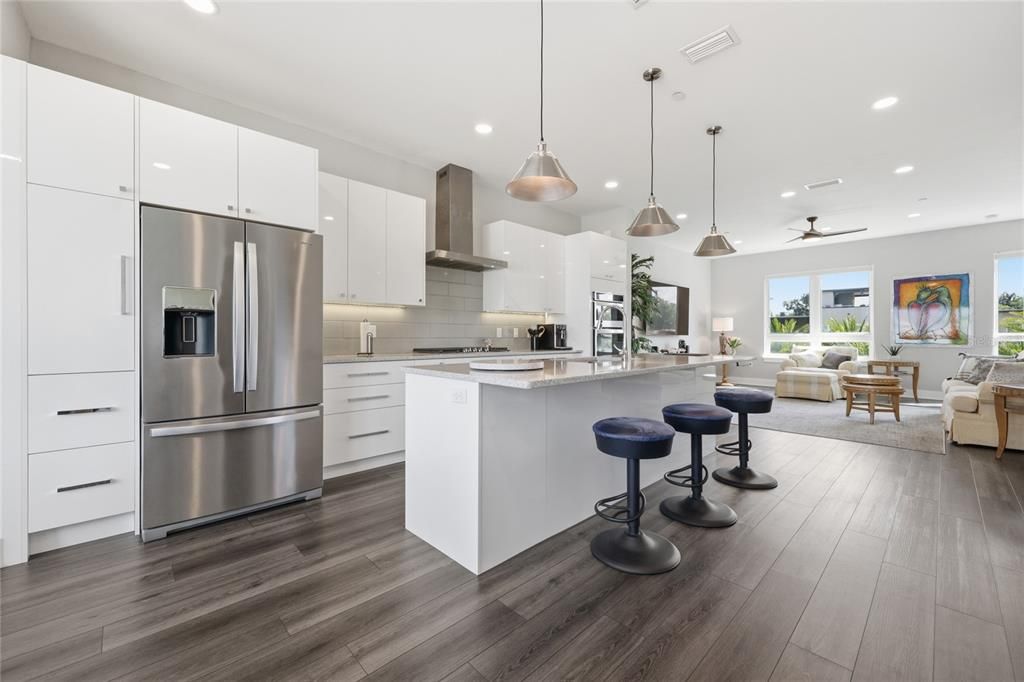 待售: $653,395 (3 贝兹, 3 浴室, 2530 平方英尺)