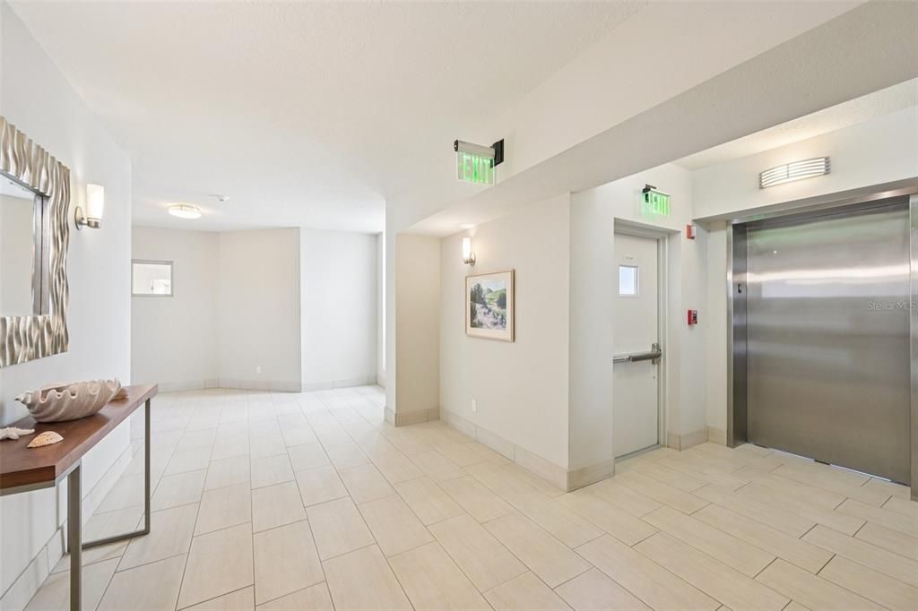 En Venta: $2,450,000 (3 camas, 3 baños, 3083 Pies cuadrados)