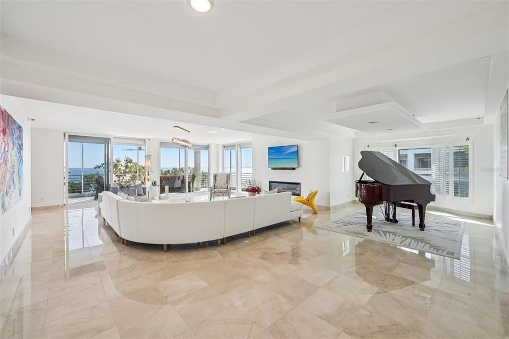 En Venta: $2,450,000 (3 camas, 3 baños, 3083 Pies cuadrados)