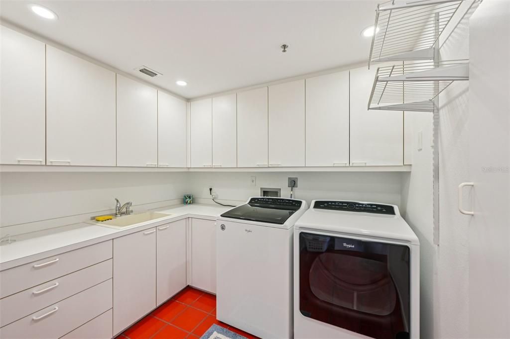 En Venta: $2,450,000 (3 camas, 3 baños, 3083 Pies cuadrados)