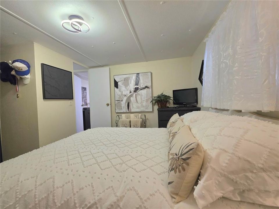 На продажу: $120,000 (2 спален, 2 ванн, 864 Квадратных фут)