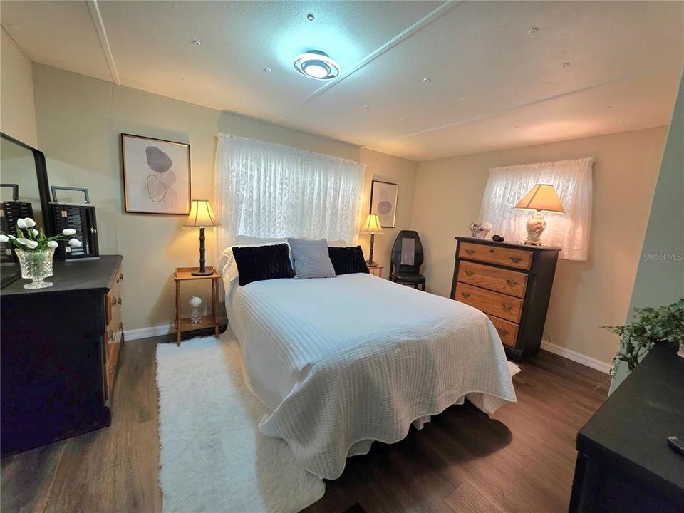 На продажу: $120,000 (2 спален, 2 ванн, 864 Квадратных фут)