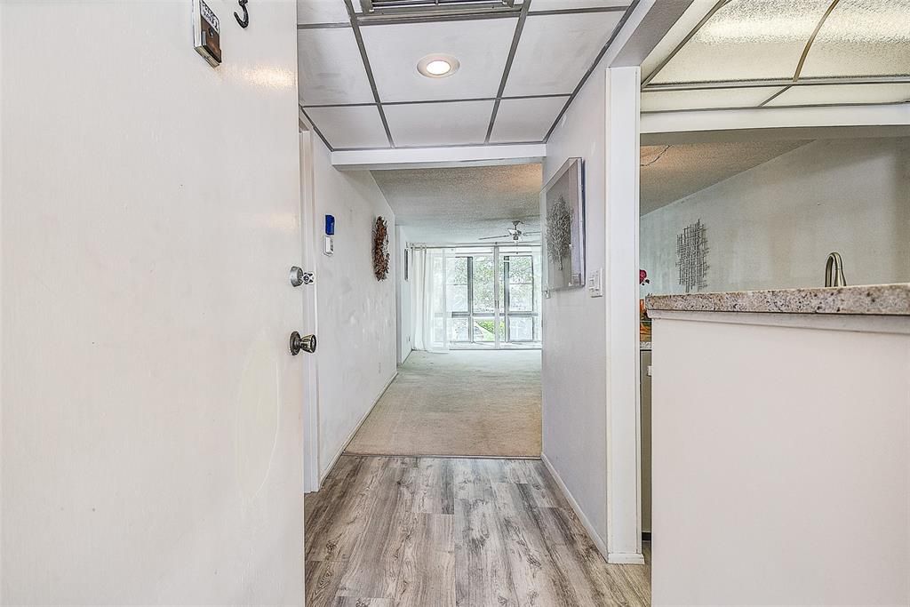 Activo con contrato: $145,000 (2 camas, 2 baños, 1045 Pies cuadrados)